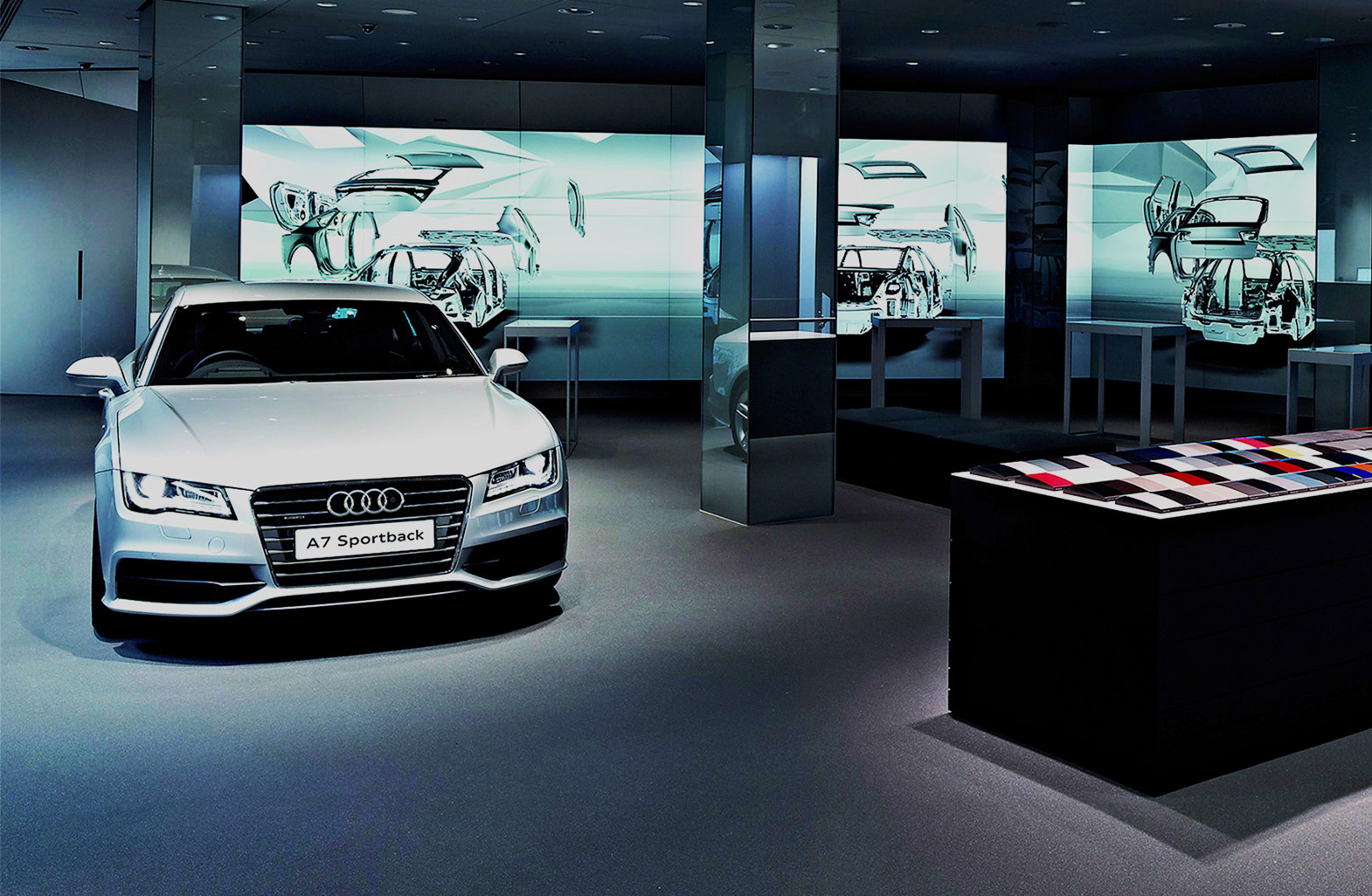 Image of car online with cursor